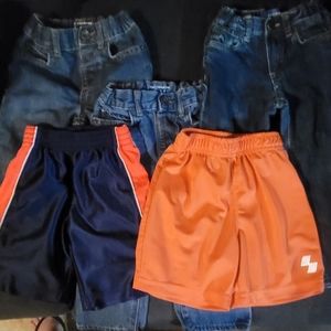2T lot of toddler boy bottoms (jeans & athletic shorts)